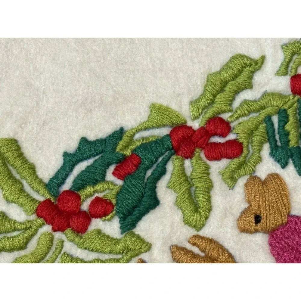 VTG‎ Columbia Minerva SKATING BUNNIES Crewel Felt Christmas Stocking FINISHED